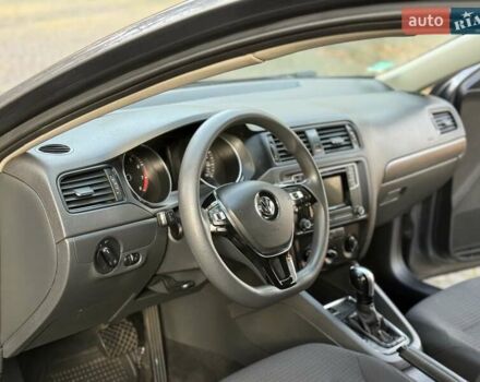 Серый Фольксваген Джетта, объемом двигателя 1.4 л и пробегом 100 тыс. км за 9200 $, фото 85 на Automoto.ua