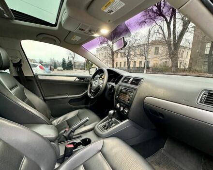 Серый Фольксваген Джетта, объемом двигателя 1.8 л и пробегом 193 тыс. км за 9600 $, фото 6 на Automoto.ua