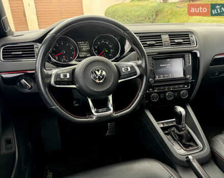 Серый Фольксваген Джетта, объемом двигателя 1.98 л и пробегом 137 тыс. км за 11500 $, фото 4 на Automoto.ua