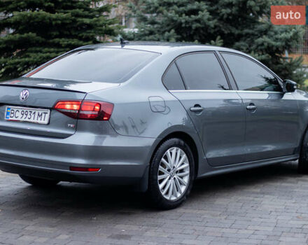 Серый Фольксваген Джетта, объемом двигателя 1.8 л и пробегом 157 тыс. км за 12500 $, фото 4 на Automoto.ua