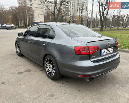 Серый Фольксваген Джетта, объемом двигателя 1.8 л и пробегом 105 тыс. км за 11500 $, фото 4 на Automoto.ua