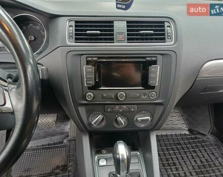 Сірий Фольксваген Джетта, об'ємом двигуна 1.8 л та пробігом 82 тис. км за 12300 $, фото 10 на Automoto.ua