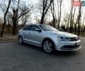 Сірий Фольксваген Джетта, об'ємом двигуна 2 л та пробігом 100 тис. км за 13500 $, фото 1 на Automoto.ua