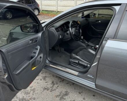 Серый Фольксваген Джетта, объемом двигателя 2 л и пробегом 235 тыс. км за 8999 $, фото 9 на Automoto.ua