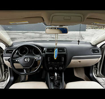 Серый Фольксваген Джетта, объемом двигателя 1.97 л и пробегом 219 тыс. км за 11600 $, фото 9 на Automoto.ua