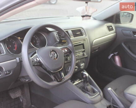 Серый Фольксваген Джетта, объемом двигателя 1.8 л и пробегом 177 тыс. км за 10999 $, фото 13 на Automoto.ua