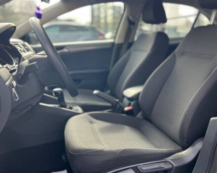 Серый Фольксваген Джетта, объемом двигателя 2 л и пробегом 190 тыс. км за 10500 $, фото 7 на Automoto.ua