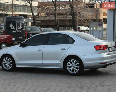 Серый Фольксваген Джетта, объемом двигателя 1.8 л и пробегом 177 тыс. км за 10999 $, фото 7 на Automoto.ua