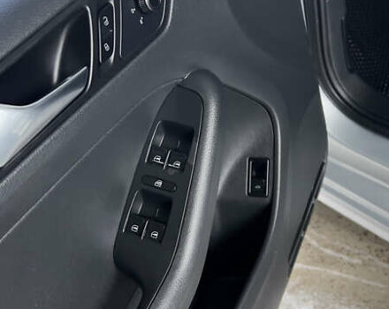 Серый Фольксваген Джетта, объемом двигателя 1.8 л и пробегом 169 тыс. км за 8900 $, фото 32 на Automoto.ua