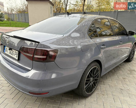 Серый Фольксваген Джетта, объемом двигателя 1.8 л и пробегом 123 тыс. км за 10000 $, фото 4 на Automoto.ua