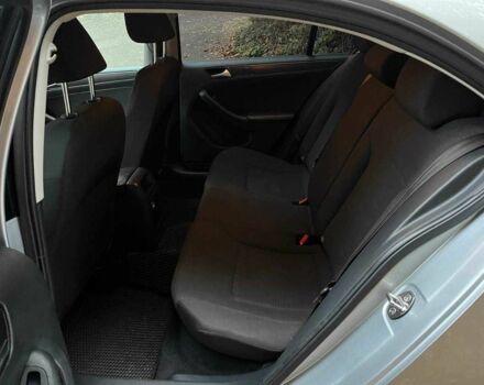 Серый Фольксваген Джетта, объемом двигателя 1.4 л и пробегом 245 тыс. км за 7700 $, фото 11 на Automoto.ua