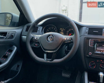 Серый Фольксваген Джетта, объемом двигателя 1.4 л и пробегом 113 тыс. км за 9900 $, фото 12 на Automoto.ua