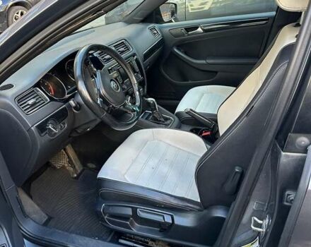Фольксваген Джетта 2015 у Львові на Automoto.ua Сірий Фольксваген Джетта, об'ємом двигуна 1.8 л та пробігом 168 тис. км за 9500 $, фото 3 на Automoto.ua