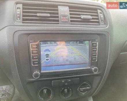 Фольксваген Джетта 2015 в Ирпене на Automoto.ua Серый Фольксваген Джетта, объемом двигателя 1.98 л и пробегом 158 тыс. км за 9500 $, фото 13 на Automoto.ua