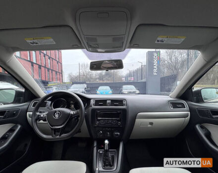 Серый Фольксваген Джетта, объемом двигателя 1.8 л и пробегом 145 тыс. км за 8900 $, фото 12 на Automoto.ua