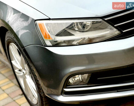 Сірий Фольксваген Джетта, об'ємом двигуна 2 л та пробігом 175 тис. км за 12499 $, фото 17 на Automoto.ua