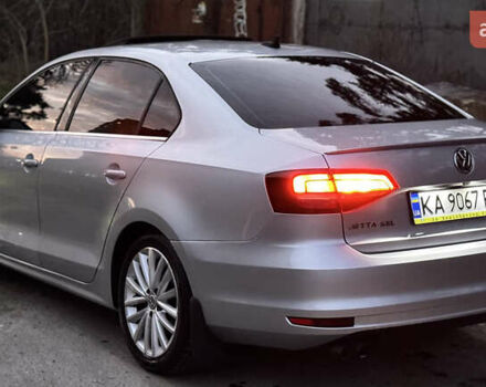 Серый Фольксваген Джетта, объемом двигателя 1.8 л и пробегом 145 тыс. км за 11200 $, фото 10 на Automoto.ua