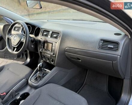 Серый Фольксваген Джетта, объемом двигателя 1.4 л и пробегом 100 тыс. км за 9200 $, фото 94 на Automoto.ua