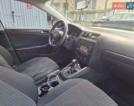 Серый Фольксваген Джетта, объемом двигателя 1.98 л и пробегом 257 тыс. км за 8100 $, фото 6 на Automoto.ua