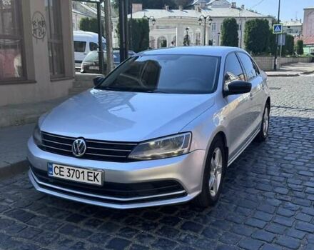 Фольксваген Джетта 2015 в Черновцах на Automoto.ua Серый Фольксваген Джетта, объемом двигателя 2 л и пробегом 310 тыс. км за 9500 $, фото 1 на Automoto.ua