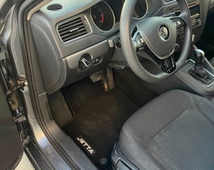 Серый Фольксваген Джетта, объемом двигателя 1.8 л и пробегом 47 тыс. км за 10467 $, фото 8 на Automoto.ua