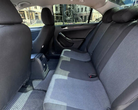 Фольксваген Джетта 2015 в Черновцах на Automoto.ua Серый Фольксваген Джетта, объемом двигателя 2 л и пробегом 310 тыс. км за 9500 $, фото 6 на Automoto.ua