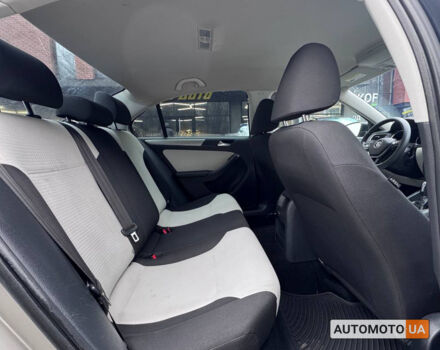 Серый Фольксваген Джетта, объемом двигателя 1.8 л и пробегом 145 тыс. км за 8900 $, фото 17 на Automoto.ua