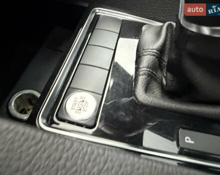 Сірий Фольксваген Джетта, об'ємом двигуна 2 л та пробігом 175 тис. км за 12499 $, фото 38 на Automoto.ua