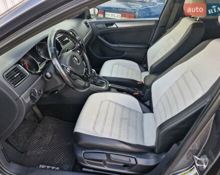 Сірий Фольксваген Джетта, об'ємом двигуна 1.8 л та пробігом 278 тис. км за 9999 $, фото 13 на Automoto.ua