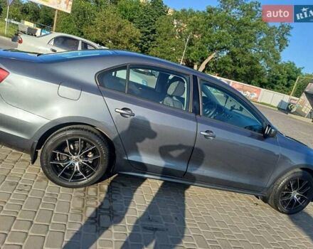 Сірий Фольксваген Джетта, об'ємом двигуна 2 л та пробігом 137 тис. км за 9000 $, фото 8 на Automoto.ua