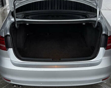 Серый Фольксваген Джетта, объемом двигателя 1.8 л и пробегом 169 тыс. км за 8900 $, фото 7 на Automoto.ua