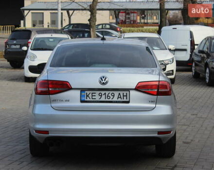 Серый Фольксваген Джетта, объемом двигателя 1.8 л и пробегом 177 тыс. км за 10999 $, фото 5 на Automoto.ua