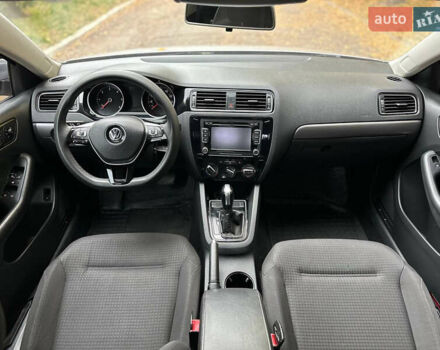 Сірий Фольксваген Джетта, об'ємом двигуна 2 л та пробігом 198 тис. км за 11500 $, фото 44 на Automoto.ua