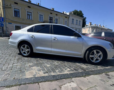 Фольксваген Джетта 2015 в Черновцах на Automoto.ua Серый Фольксваген Джетта, объемом двигателя 2 л и пробегом 310 тыс. км за 9500 $, фото 11 на Automoto.ua