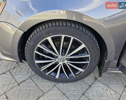 Сірий Фольксваген Джетта, об'ємом двигуна 1.8 л та пробігом 278 тис. км за 9999 $, фото 7 на Automoto.ua