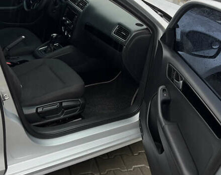 Серый Фольксваген Джетта, объемом двигателя 1.8 л и пробегом 169 тыс. км за 8900 $, фото 19 на Automoto.ua