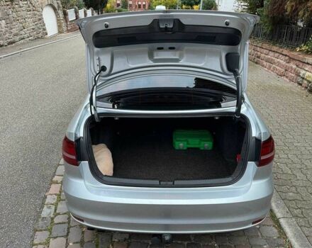 Серый Фольксваген Джетта, объемом двигателя 1.4 л и пробегом 245 тыс. км за 7700 $, фото 6 на Automoto.ua