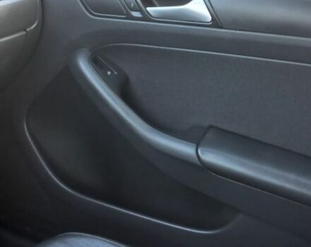 Серый Фольксваген Джетта, объемом двигателя 2 л и пробегом 270 тыс. км за 8300 $, фото 21 на Automoto.ua