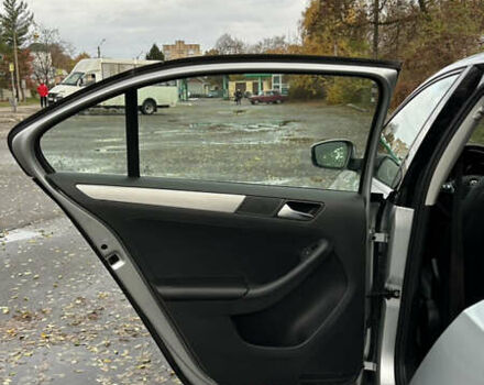 Сірий Фольксваген Джетта, об'ємом двигуна 1.8 л та пробігом 153 тис. км за 11000 $, фото 8 на Automoto.ua