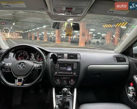 Сірий Фольксваген Джетта, об'ємом двигуна 1.4 л та пробігом 194 тис. км за 10990 $, фото 21 на Automoto.ua