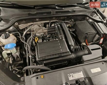 Серый Фольксваген Джетта, объемом двигателя 1.39 л и пробегом 165 тыс. км за 11200 $, фото 25 на Automoto.ua