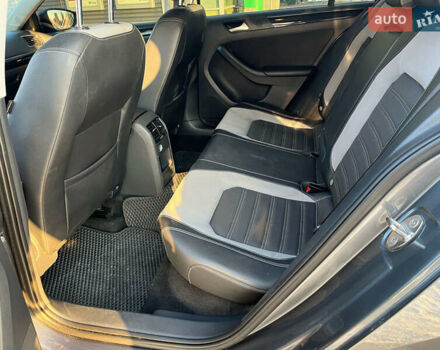 Серый Фольксваген Джетта, объемом двигателя 1.6 л и пробегом 151 тыс. км за 11700 $, фото 2 на Automoto.ua