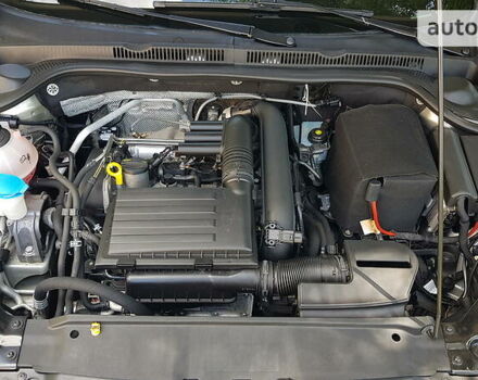 Сірий Фольксваген Джетта, об'ємом двигуна 1.4 л та пробігом 75 тис. км за 10800 $, фото 20 на Automoto.ua