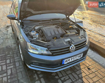 Серый Фольксваген Джетта, объемом двигателя 1.6 л и пробегом 151 тыс. км за 11700 $, фото 4 на Automoto.ua