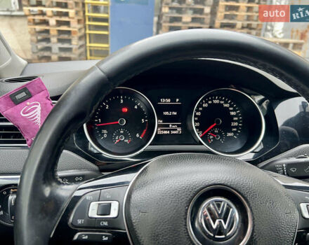 Серый Фольксваген Джетта, объемом двигателя 1.6 л и пробегом 224 тыс. км за 11500 $, фото 1 на Automoto.ua