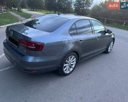 Серый Фольксваген Джетта, объемом двигателя 1.6 л и пробегом 186 тыс. км за 12600 $, фото 4 на Automoto.ua