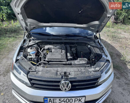 Сірий Фольксваген Джетта, об'ємом двигуна 1.39 л та пробігом 148 тис. км за 11000 $, фото 11 на Automoto.ua