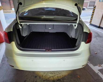 Серый Фольксваген Джетта, объемом двигателя 2 л и пробегом 85 тыс. км за 12500 $, фото 4 на Automoto.ua