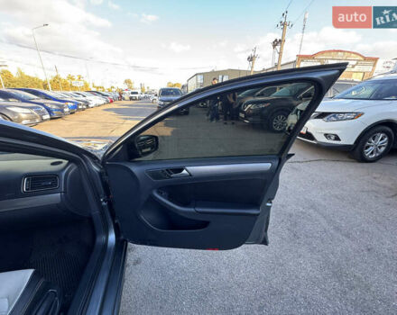 Фольксваген Джетта 2016 в Запорожье на Automoto.ua Серый Фольксваген Джетта, объемом двигателя 1.8 л и пробегом 210 тыс. км за 9999 $, фото 22 на Automoto.ua