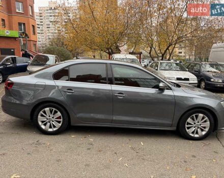 Серый Фольксваген Джетта, объемом двигателя 1.6 л и пробегом 213 тыс. км за 9700 $, фото 7 на Automoto.ua